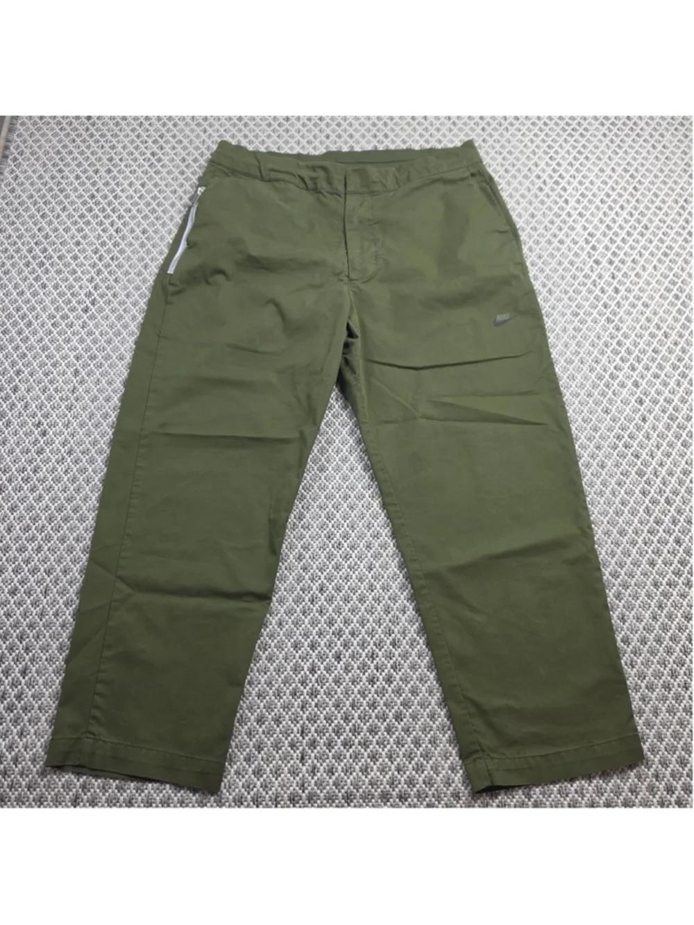 Nike Sportswear Men’s 34 Olive Green Drawstring Zip Pocket Utility Pants